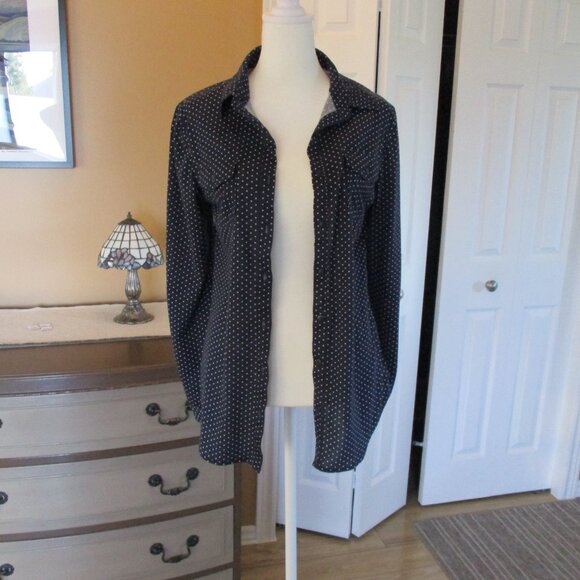 Button-up shirt - Picture 6 of 8